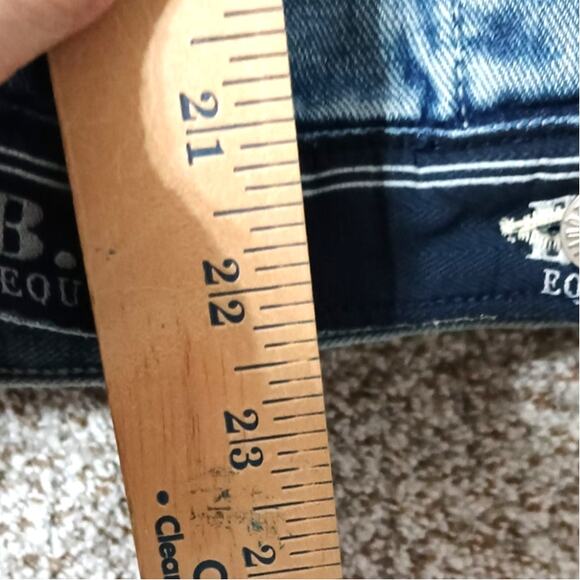 Vintage Y2K B.U.M. Equipment Women's Denim Jacket Size M Blue Jeanswear - Picture 11 of 11